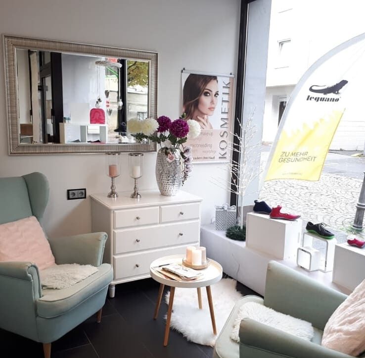 Elegantes Behandlungszimmer bei Mira Kosmetik